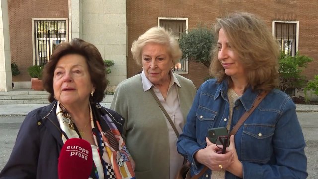 Emocionados y sin poder contener las lágrimas, los españoles despiden al Papa Francisco