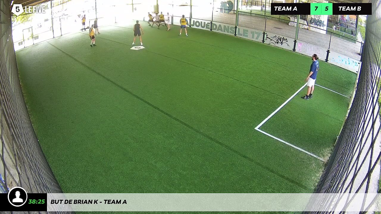 But de Brian K - Team A