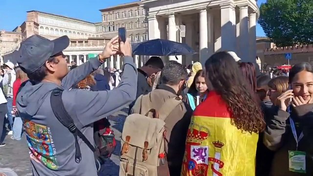 Funerali di papa Francesco, la commozione dei tanti sardi in piazza San Pietro