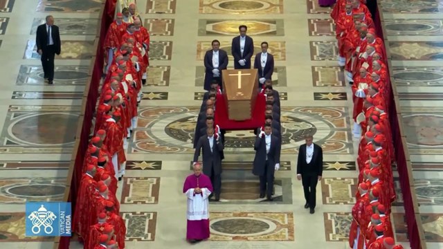 130 delegaciones oficiales, 50 jefes de Estado y 10 reyes asisten al funeral de Francisco