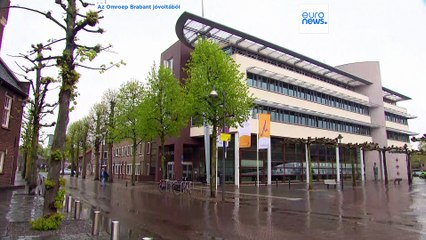 Hollandia: 46 műtárggyal együtt Andy Warhol alkotását is szemétbe dobták