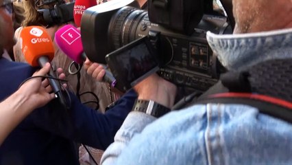 Antonio Carmona se muestra de lo más emocionado en el bautizo de su primer nieto