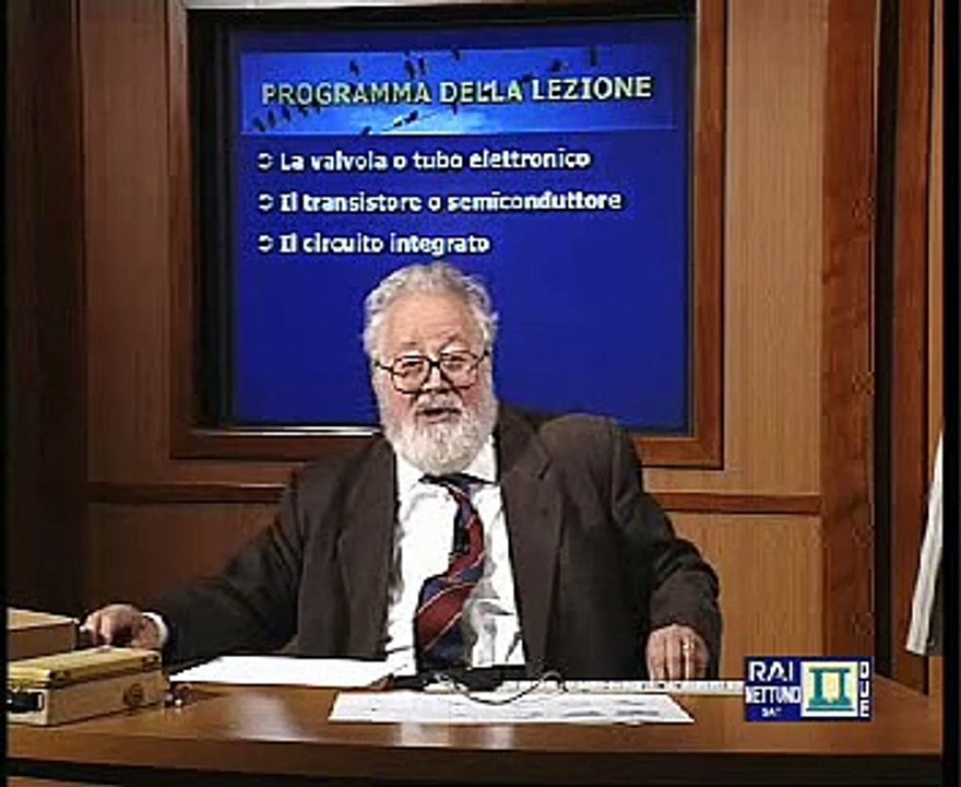 10-Storia della tecnologia del '900. Arriva l'elettricità - Lez 10 - Valvole transistori e circuiti integrati