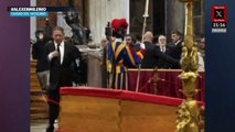 Héctor Sulaimán visitó el cuerpo del Papa Francisco en el Vaticano