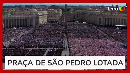 Mais de 250 mil fiéis se reuniram no Vaticano para funeral do papa Francisco