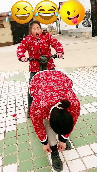 😲🤪😝 अरे ये क्या हुआ... #funny #comedy #shorts #funnyshort #comedyshortsfunny  comedy  shorts  funny short  comedy shorts  shorts video  joke  lol  laughter  memes  funnymoments  dailymotion  suddug funny video comedy videos shorts funny shorts viral s