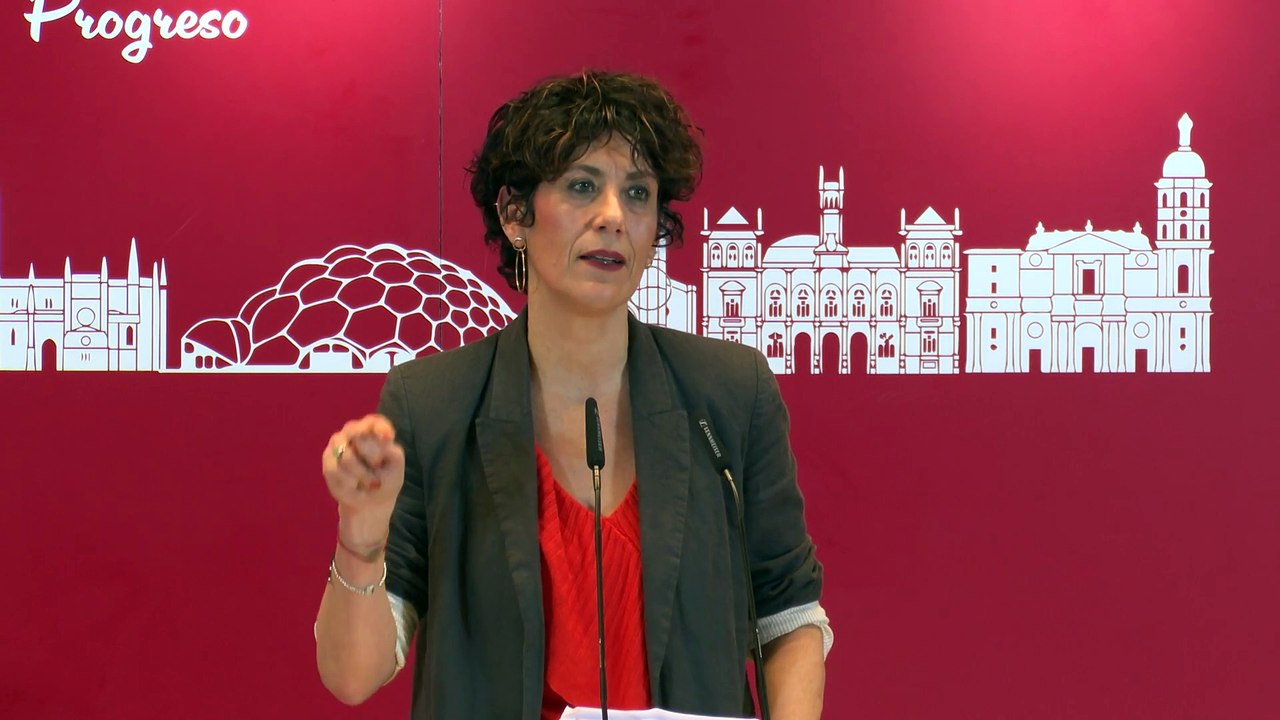 Elma Saiz en el Congreso Provincial del PSOE de Valladolid