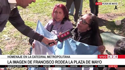 El último adiós de la gente al Papa Francisco en Plaza de Mayo