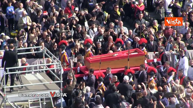 Il Papa del Popolo. Su Camera con Vista, il programma di Alexander Jakhnagiev in onda su La7