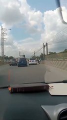 Tráfico en puente Los Cármenes de San Pedro Sula