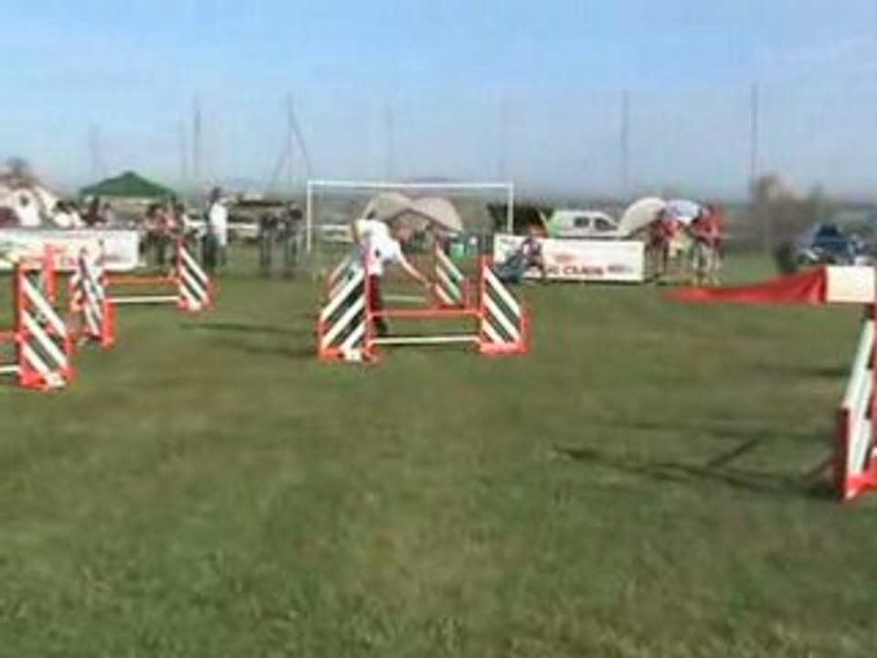 U'BAHN maugio FAR 04-05-08 jump