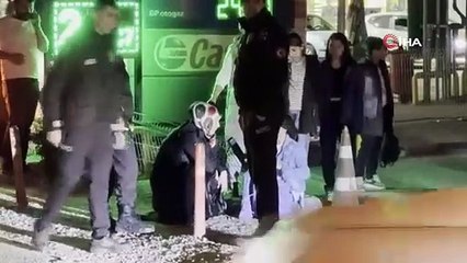 Yaya geçidinden geçen kadına otomobil çarptı