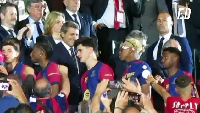 El Barcelona levanta el trofeo como Campeón de la Copa del Rey 2025