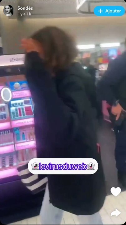 Que s'est-il vraiment passé hier soir au Séphora des Champs-Elysées ? Rumeurs de fusillade, panique, magasin évacué, avenue bloquée, importante mobilisation policière...