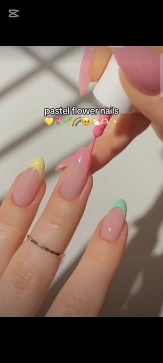 Simple nail design 💅🏻