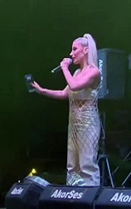 İrem Derici Ne Yaptın Ulan Kıza😁🤟2025 Offical Video