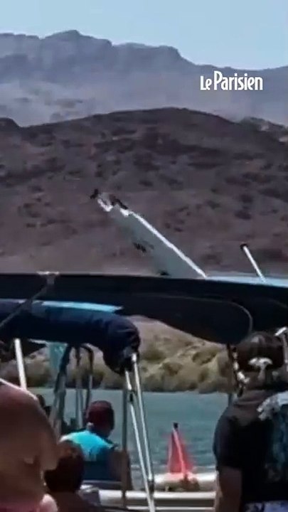 États-Unis : un bateau de course s’envole et se crashe