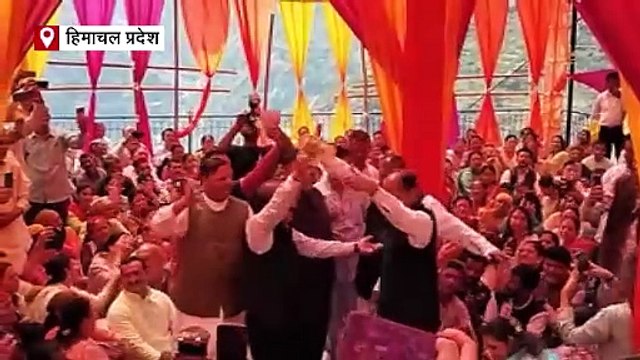 जयराम ठाकुर ने पहले सुक्खू सरकार पर किया सियासी हमला, फिर शादी समारोह में डाली नाटी