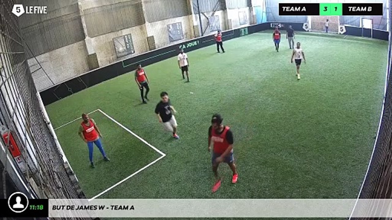But de James W - Team A