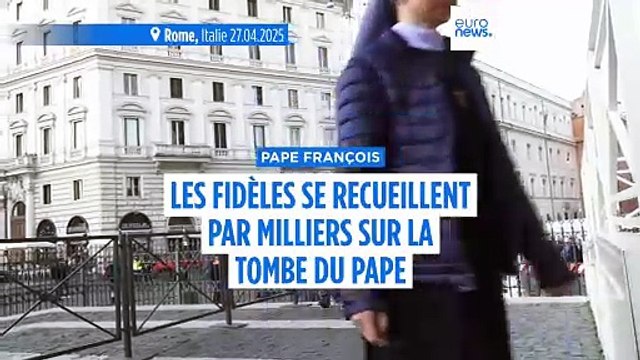 Des milliers de fidèles à Sainte-Marie-Majeure prient pour le pape, le Vatican rempli de pèlerins