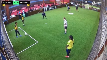 FC Actif - Arsenal 27/04 à 12:34 - Football Kipplei (LeFive Villette)