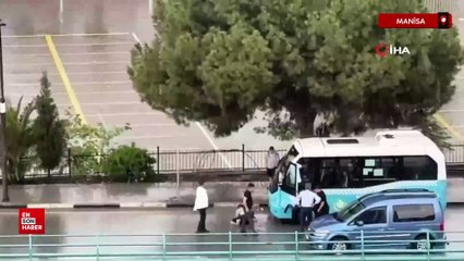 Manisa'da aracın çarptığı gencin yaralandığı kaza