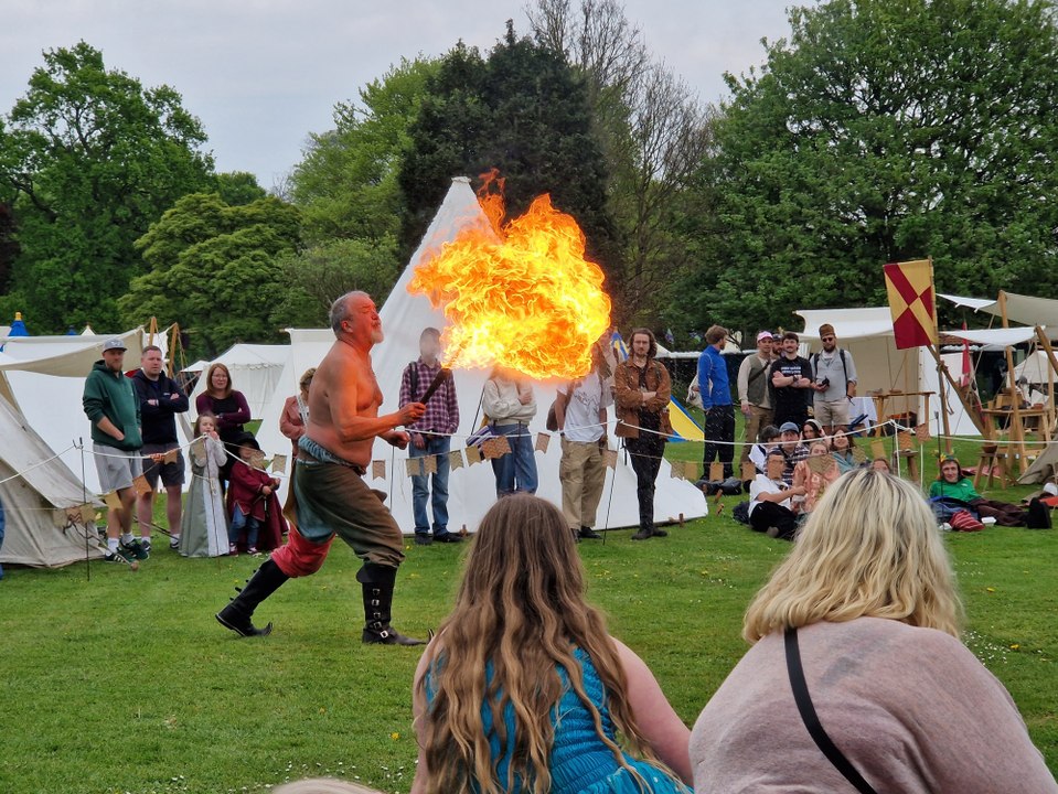 The stunning images at Glastonbury Medieval Fayre 2025 - Step back in time with re-enactments, music, joust tournaments and more