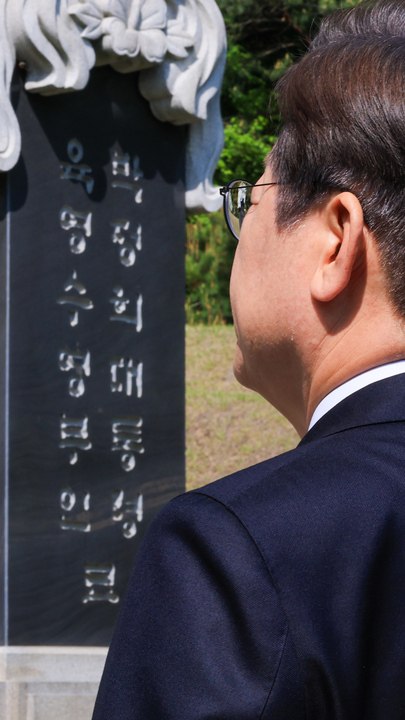 이재명, 오늘 이승만·박정희 등 묘역 참배…대선후보 첫 일정