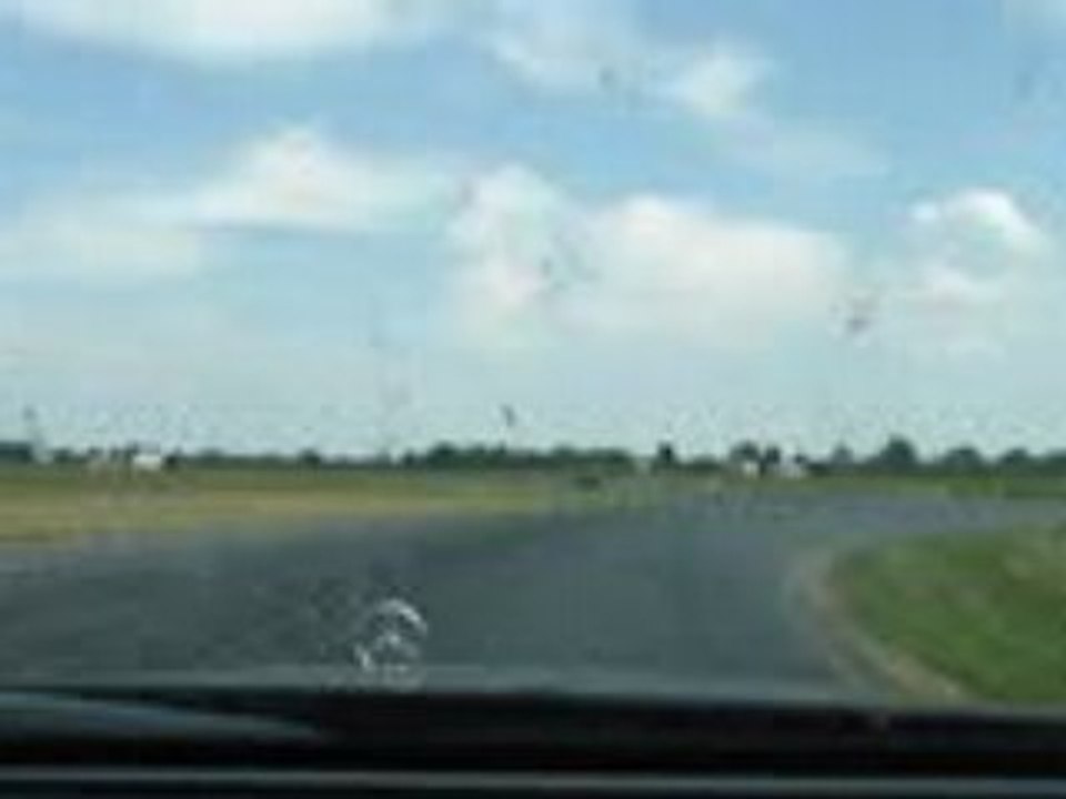 Mercedes 190 2.5 16 circuit de Lurcy Levis