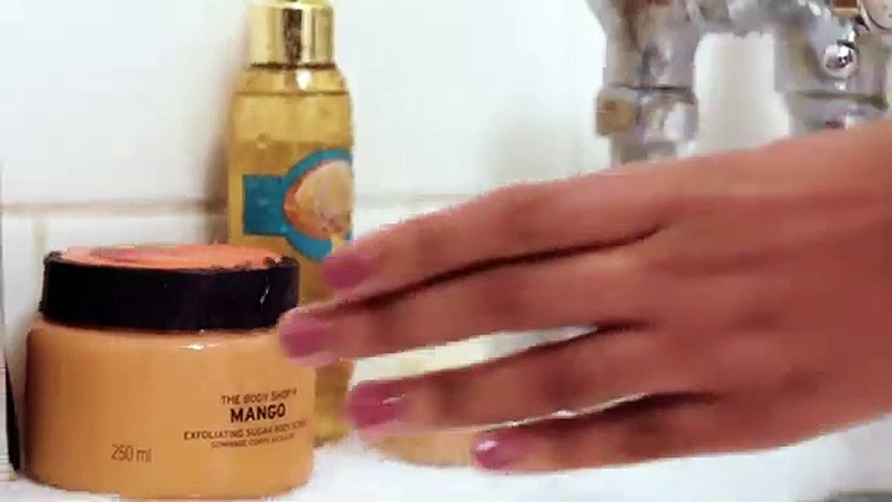 How to Apply Body Oil for Smooth and Nourished Skin