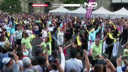Thousands celebrate International Dance Day in Mexico City