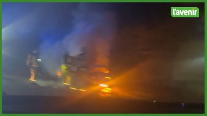 Mouscron : voiture en feu sur la RN58