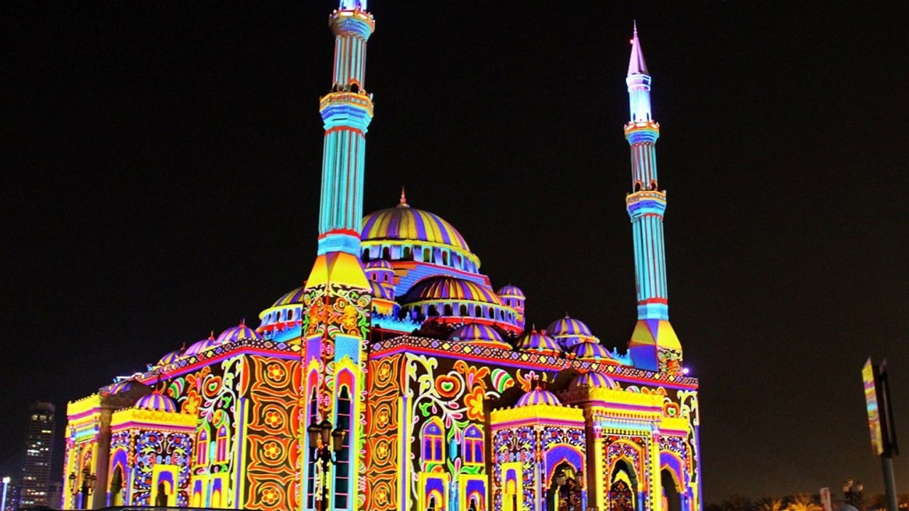 مهرجان أضواء الشارقة تحت شعار: "الأضواء تُوحدنا"!