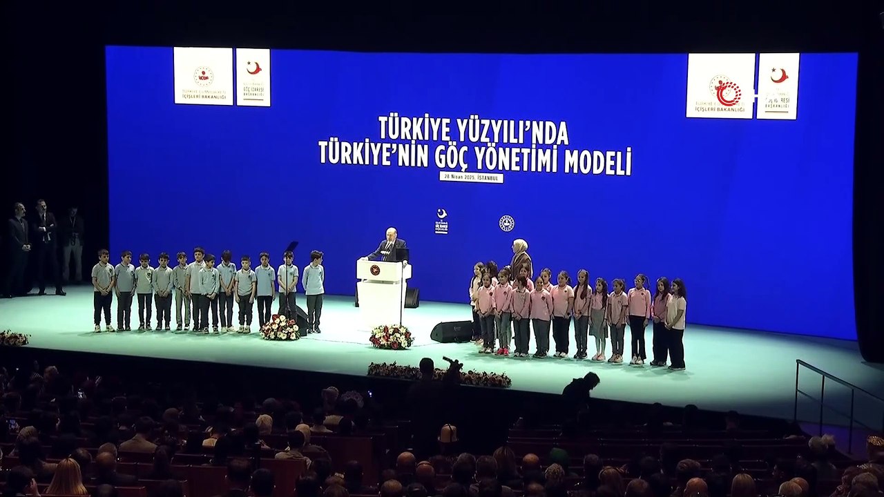 Cumhurbaşkanı Erdoğan net rakamı verdi! İşte Türkiye'deki göçmen sayısı
