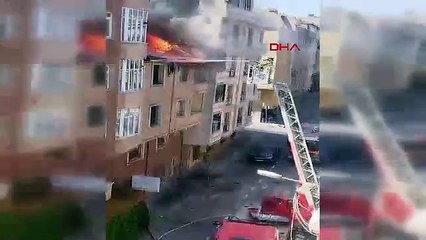 İstanbul'da 4 katlı binada yangın paniği