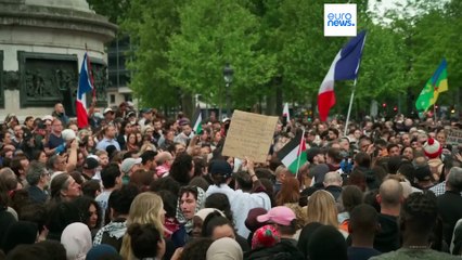 Nach Attacke in französischer Moschee: Mutmaßlicher Täter stellt sich