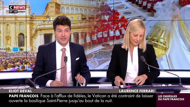 Laurence Ferrari et Éliot Deval présentent l'édition spéciale autour des obsèques du pape François ce samedi 26 avril 2025 sur CNews.