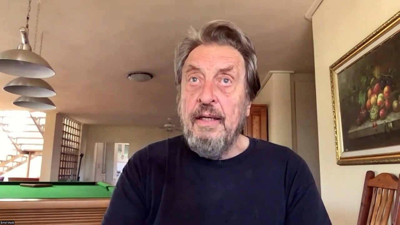 Elon Musk on Farage, Starmer _National Embarrassment_, Jess Phillips, Wes Streeting, Tommy Robinson