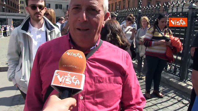 Le voci dei fedeli in visita alla tomba di Papa Francesco a S. Maria Maggiore: E' stato un grande