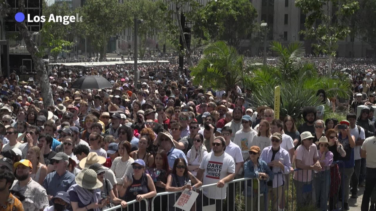 Des jeunes Américains s'expriment sur les 100 premiers jours de la présidence Trump