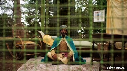 "Ho visto un re", Edoardo Pesce Podestà da ridere in una storia vera