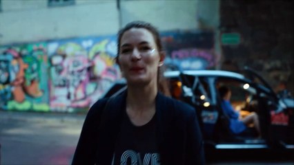 La solitudine dei non amati, guarda l'inizio del film (HD)