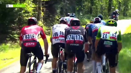 Cyclisme - Tour de Bretagne 2025 - Le final de la 4e étape... une échappée de costauds, un final à suspense et encore un nouveau leader !