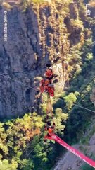 Saleemoffical presentation -tightrope performances 400 meters above ground in Guigang City, Guangxi #wonder