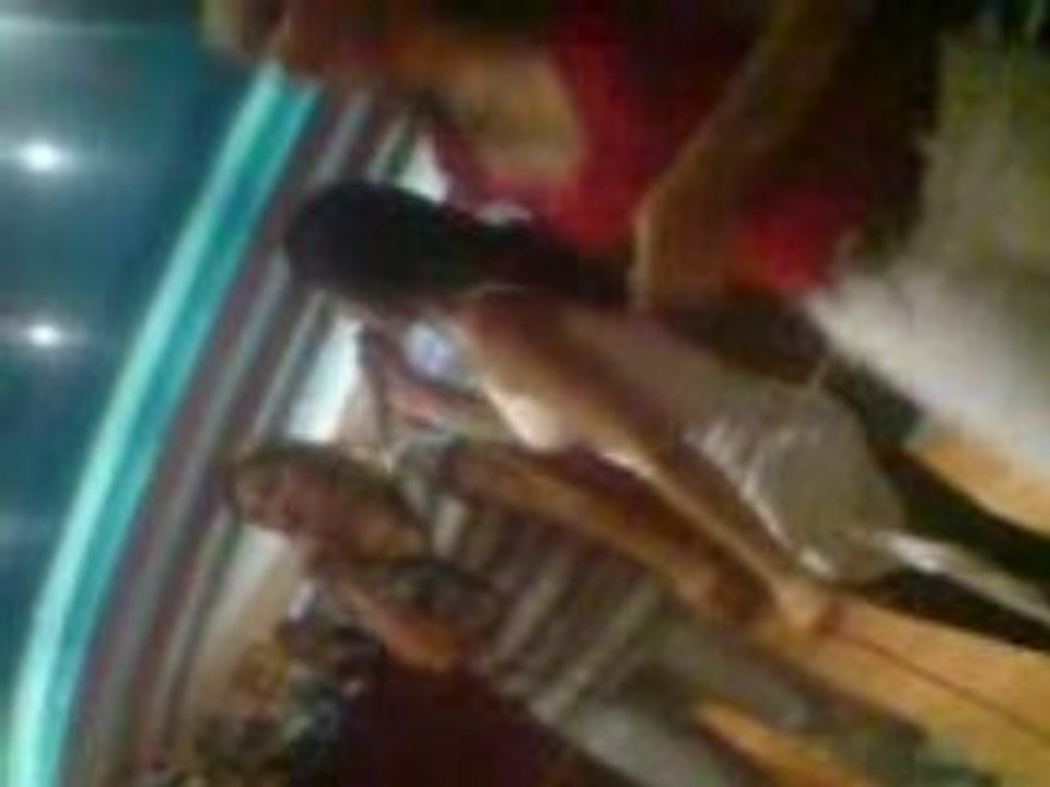 anais vs laurie  chanteuse pro mdr