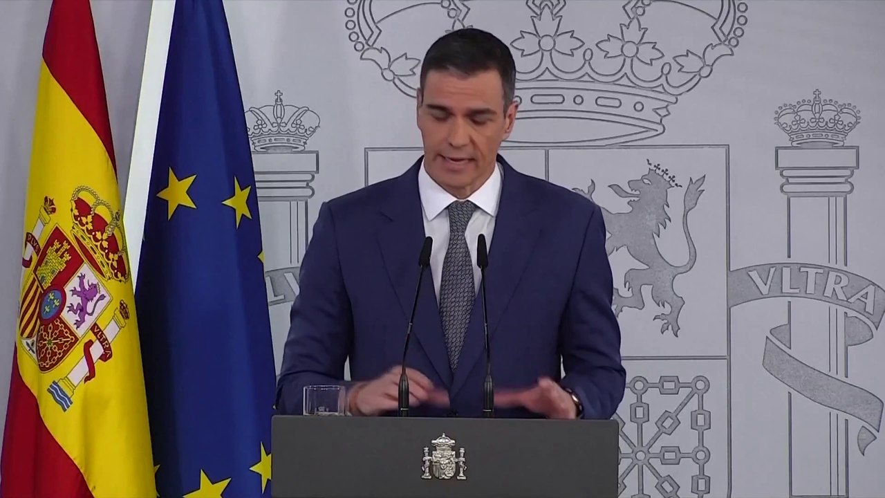 Sánchez pide "evitar" los desplazamientos y realizar "llamas breves" ante el apagón
