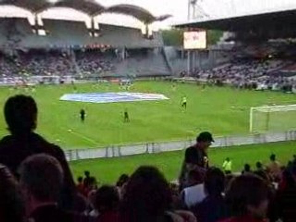 Avant match lyon sedan