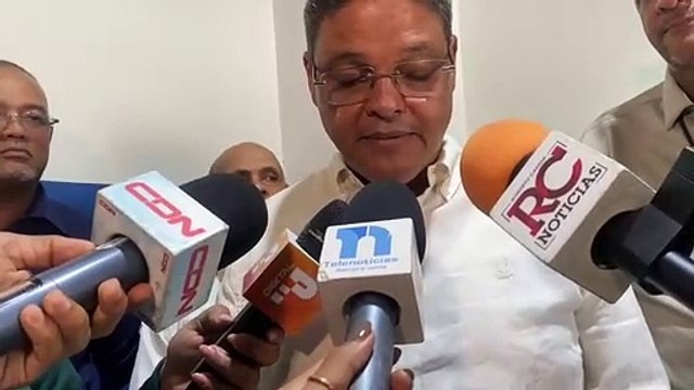 COE mantiene varias provincias en alerta por vaguada; reporta 12 personas rescatadas y un desaparecido El Centro de Operaciones de Emergencias (COE) mantiene en alerta a varias provincias debido a los efectos de una vaguada que ha generado fuertes lluvia