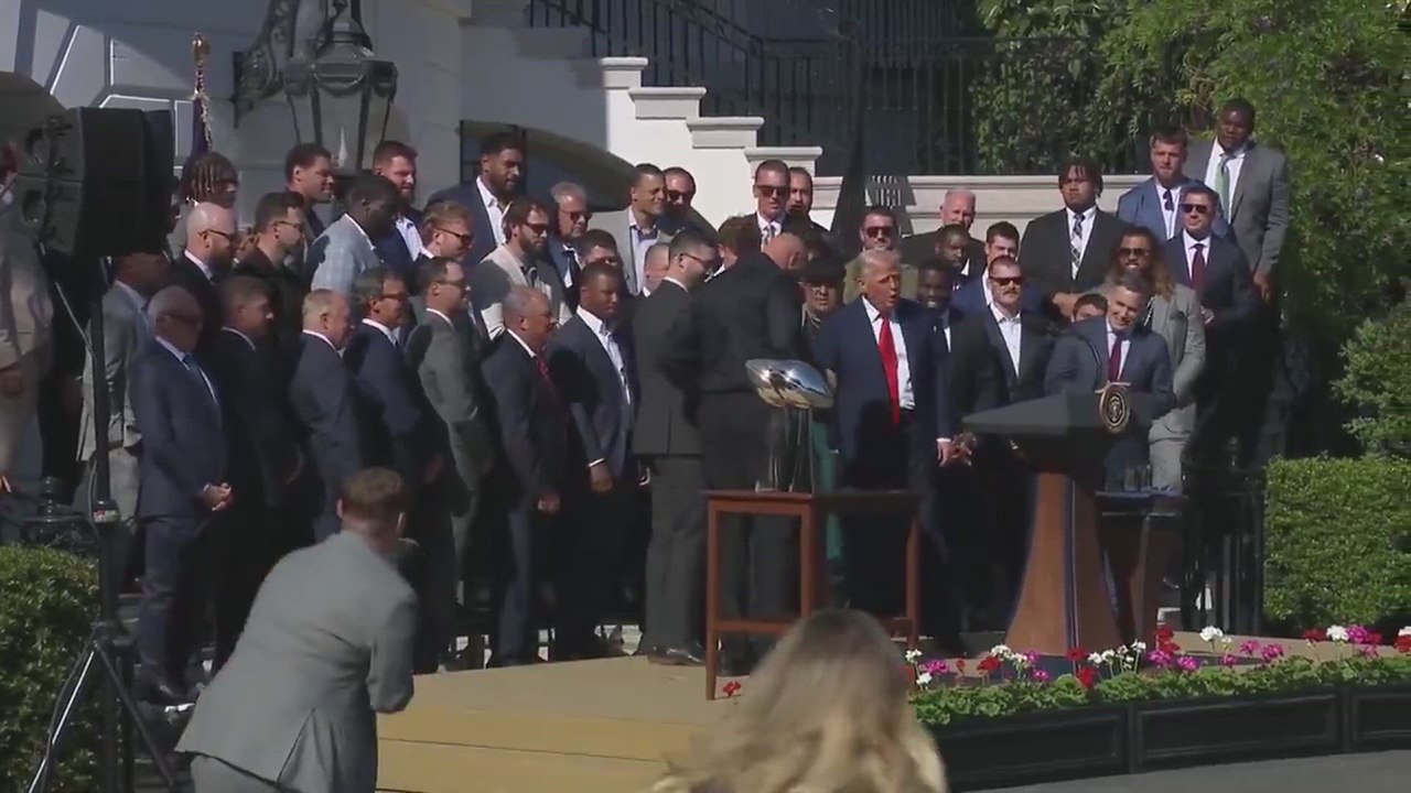 Philadelphia Eagles hand Trump ‘47’ jersey and helmet in jaw-dropping White House moment