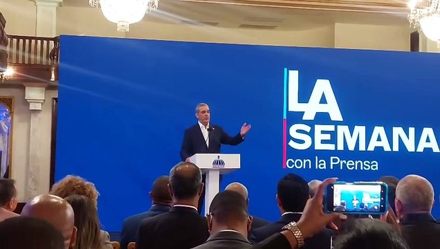 Presidente Abinader invita a expresidentes a diálogo sobre situación nacional